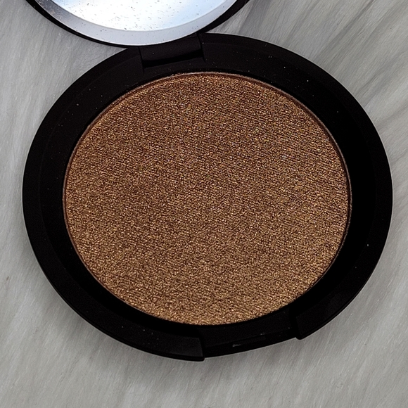 BECCA Shimmering Highlighter Chocolate Geode NIB - Picture 6 of 13